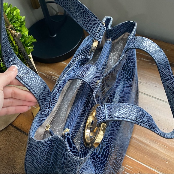 Michael Kors Blue Snake Print Shoulder Bag Tote - Picture 6 of 12